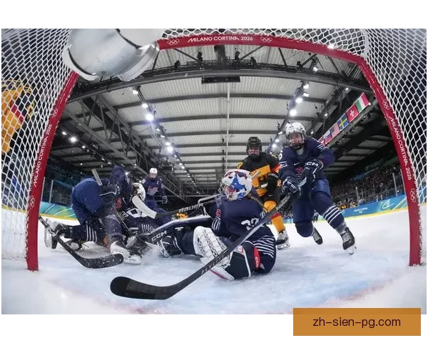 冰球精彩比赛，实时掌握最新战况