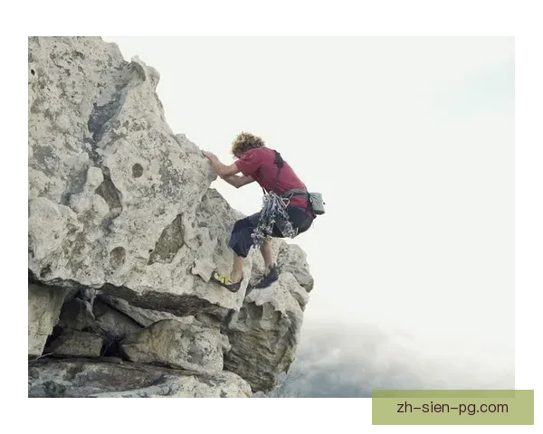 攀岩华山挑战赛:壮丽山峰,勇攀高峰 攀岩华山挑战赛:壮丽山峰,勇攀高峰