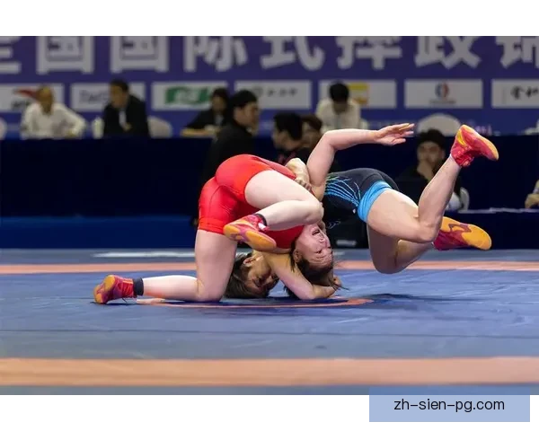 摔跤对决策略解析及技术比拼分析